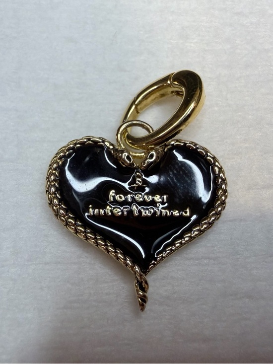 Little Rooms Jewelry - Gold-Tone Black Heart Pendant Charm